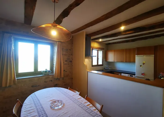 Maison 6 Pers Piscine Privée Plazac